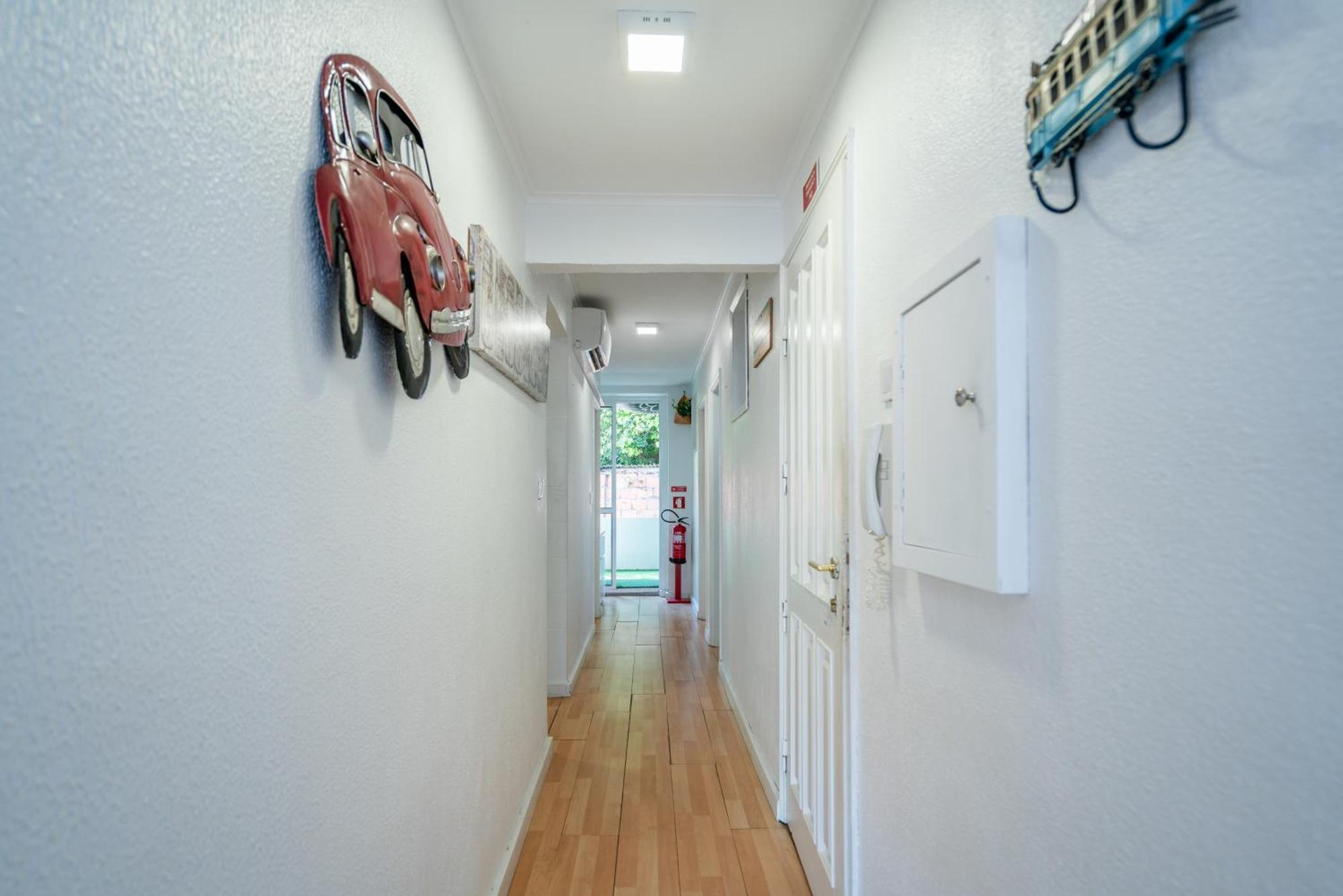 شقة Host Wise - Large Flat W Terrace - Ace Location At Aliados بورتو الغرفة الصورة