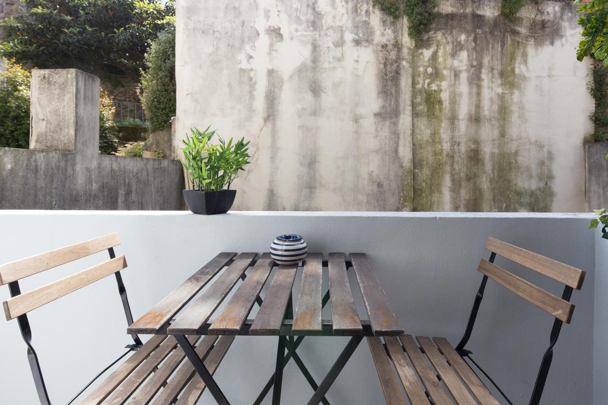 شقة Host Wise - Large Flat W Terrace - Ace Location At Aliados بورتو الغرفة الصورة