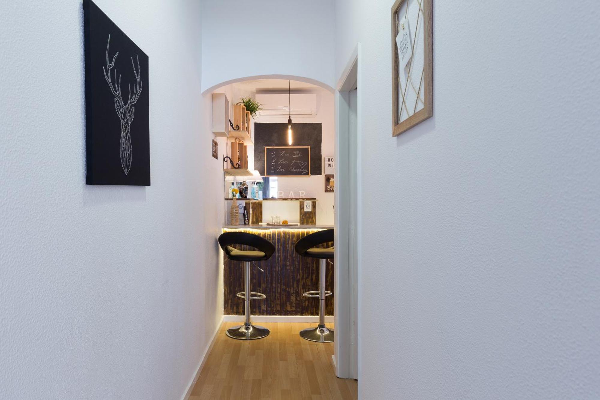 شقة Host Wise - Large Flat W Terrace - Ace Location At Aliados بورتو الغرفة الصورة